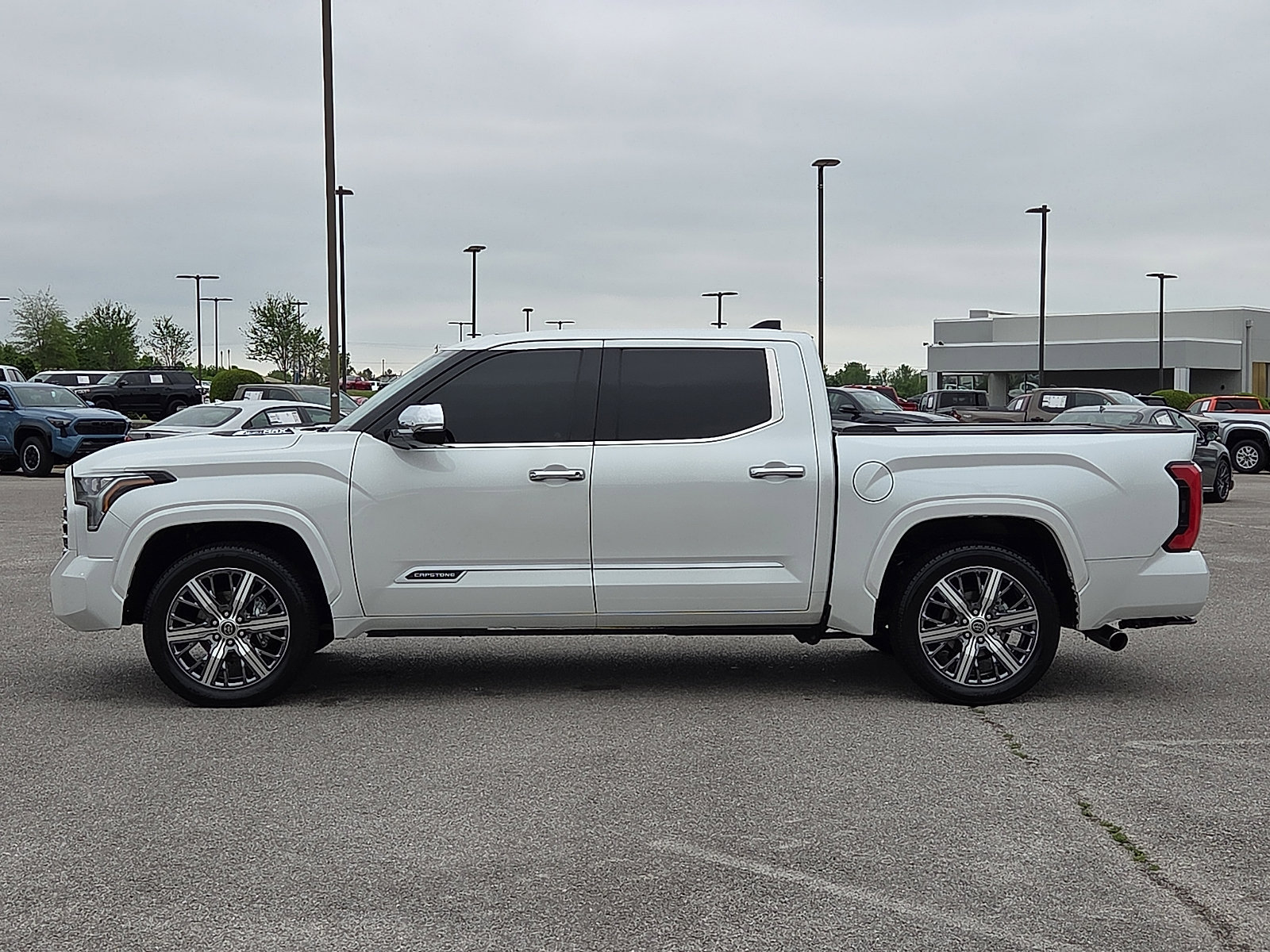 Used 2023 Toyota Tundra Capstone AWD/4WD image 3