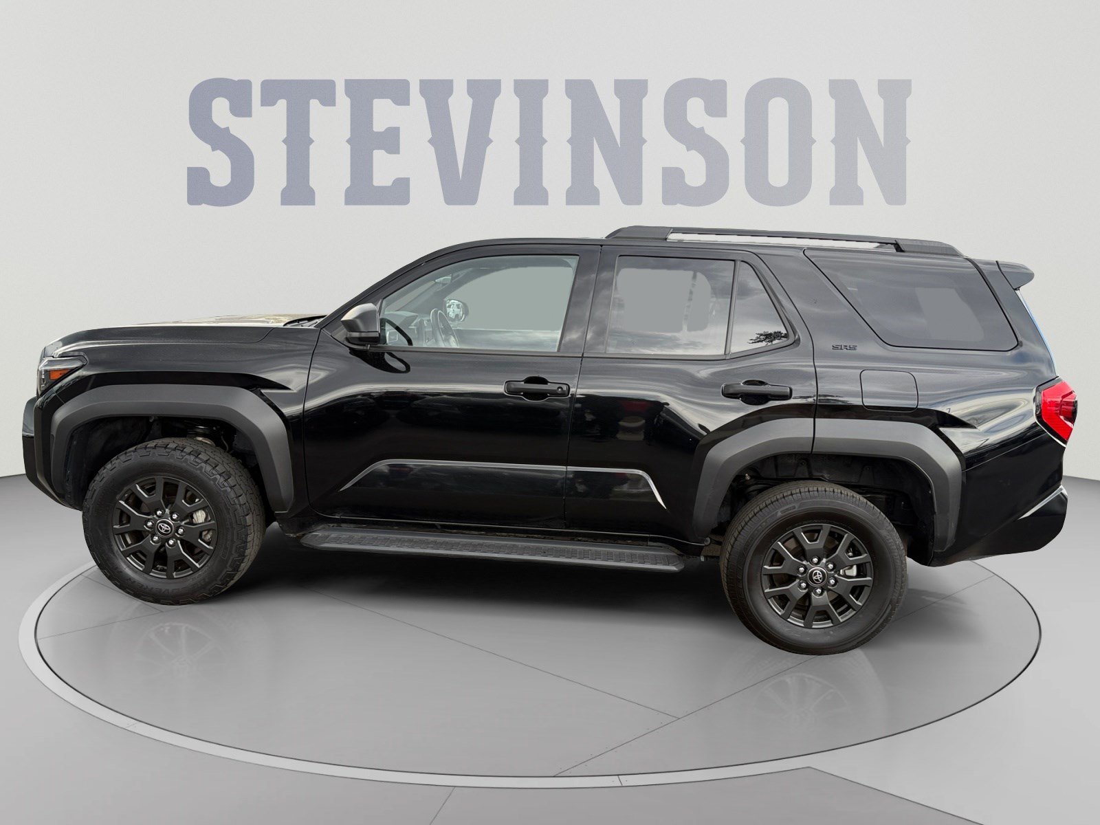 Used 2025 Toyota 4Runner SR5 AWD/4WD image 2