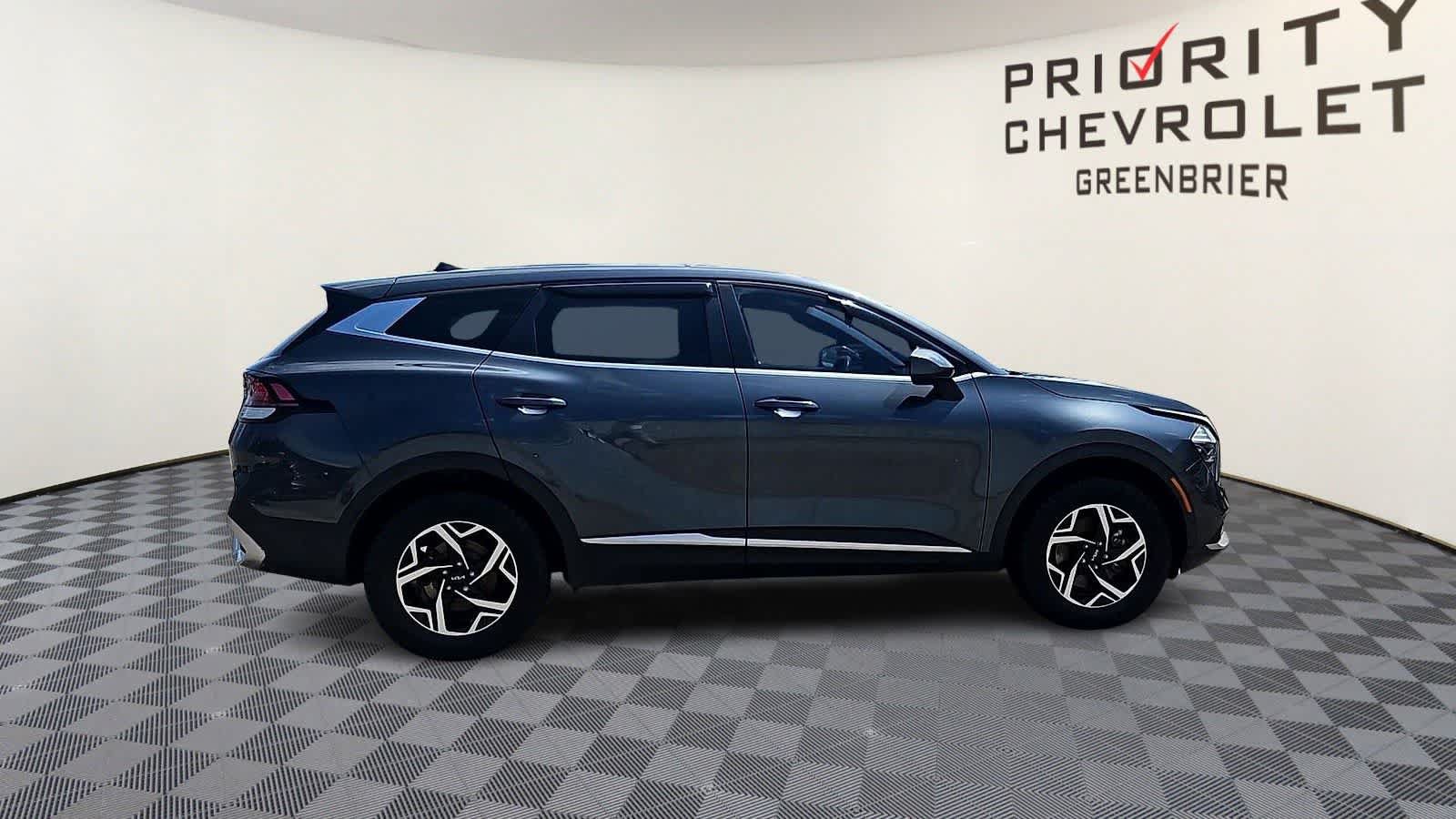 Used 2023 Kia Sportage LX AWD/4WD image 9