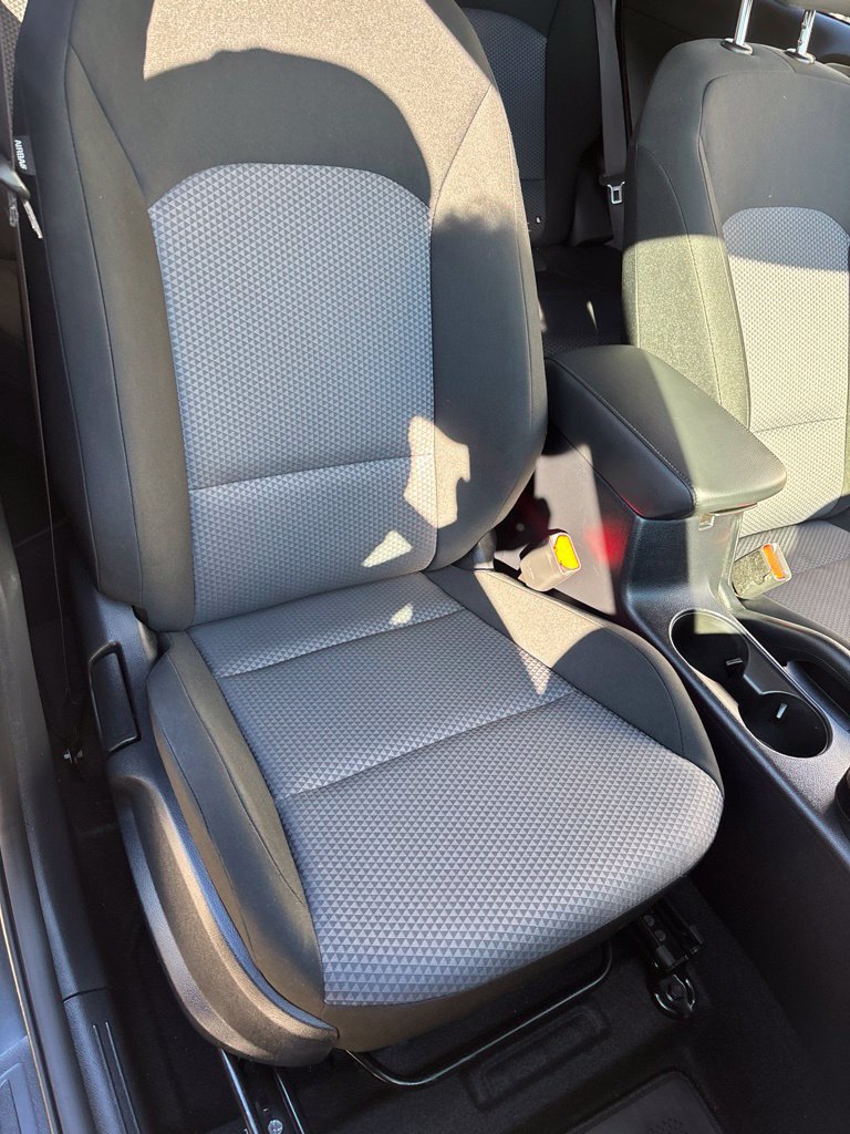 Used 2024 Kia Soul LX w/ Option Group 015 FWD image 26