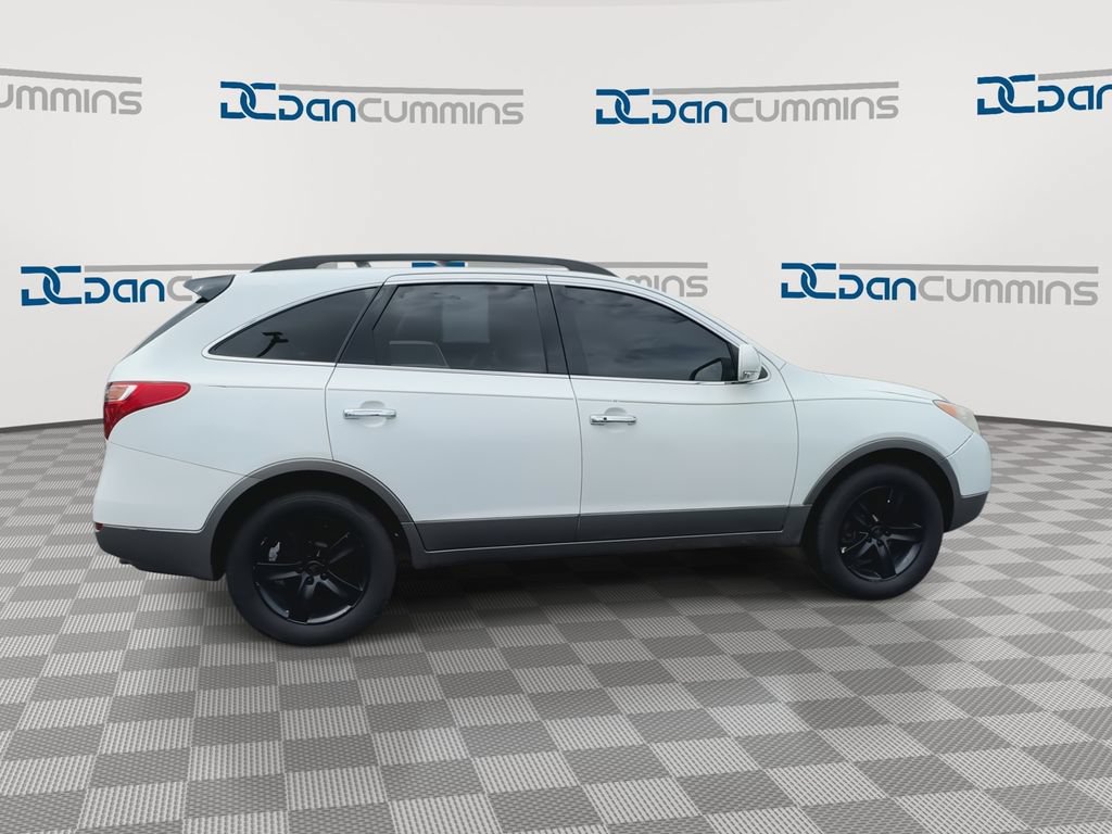 Used 2010 Hyundai Veracruz Limited w/ Rear Seat Entertainment Pkg 4 FWD image 9