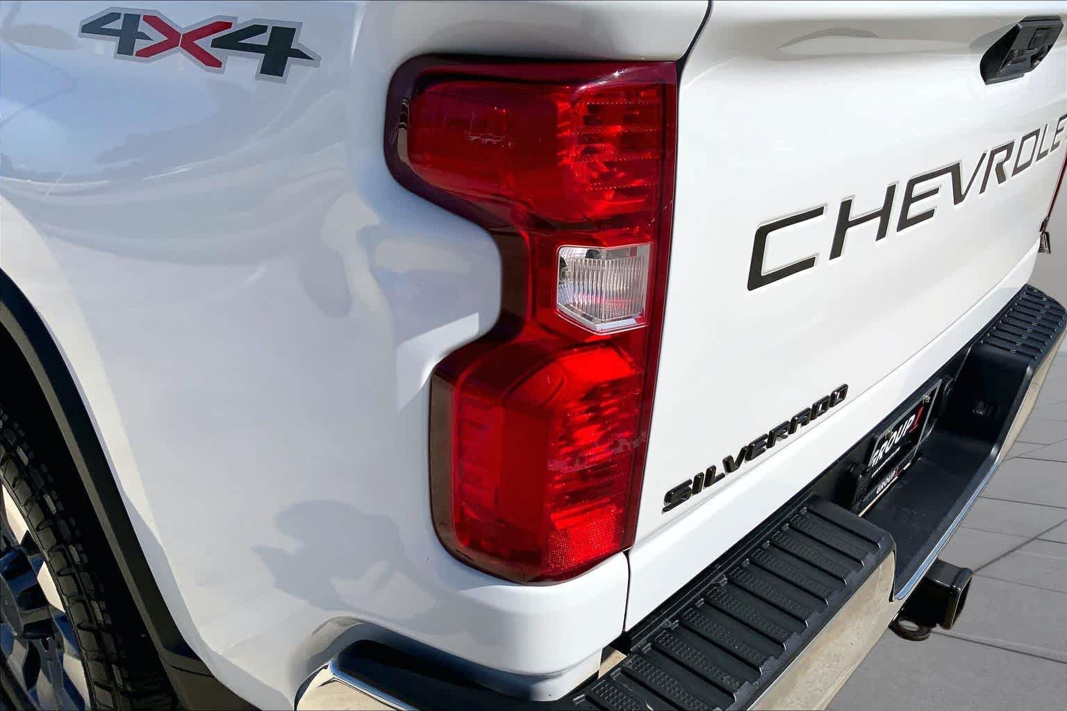 Used 2024 Chevrolet Silverado 2500 LT w/ LPO, Dark Essentials Package AWD/4WD image 27