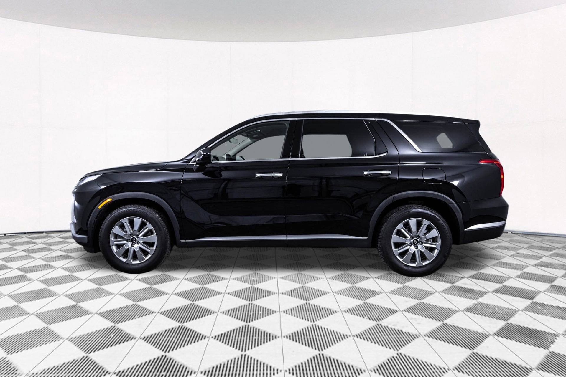 Used 2025 Hyundai Palisade SEL AWD/4WD image 16