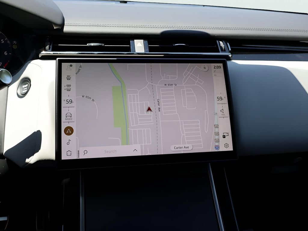 New 2026 Land Rover Range Rover Velar Dynamic SE image 22