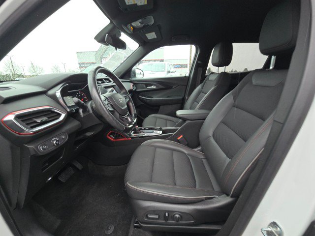 Used 2023 Chevrolet TrailBlazer RS AWD/4WD image 24
