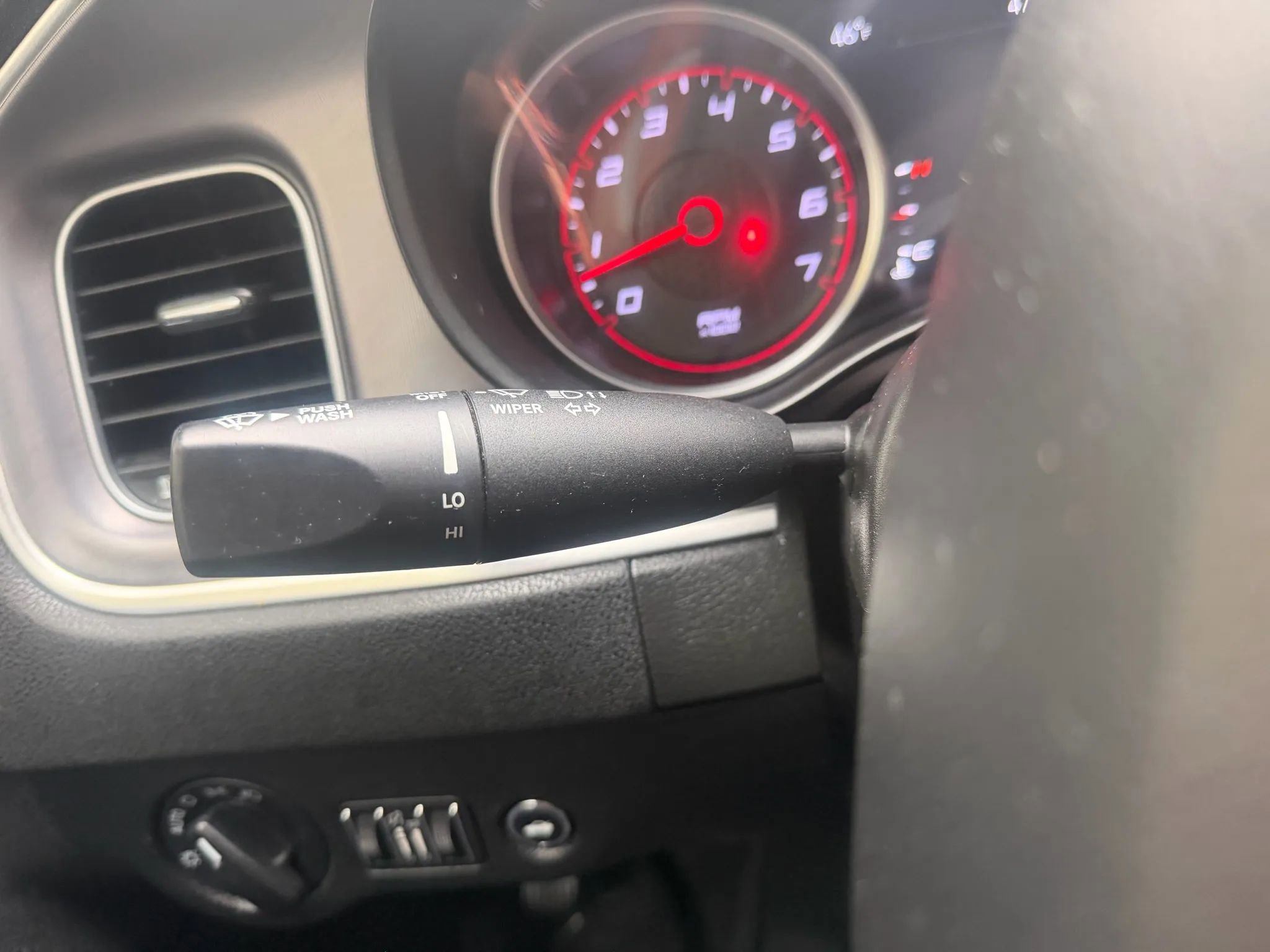 Used 2022 Dodge Charger SXT w/ Leather Interior Group RWD image 15