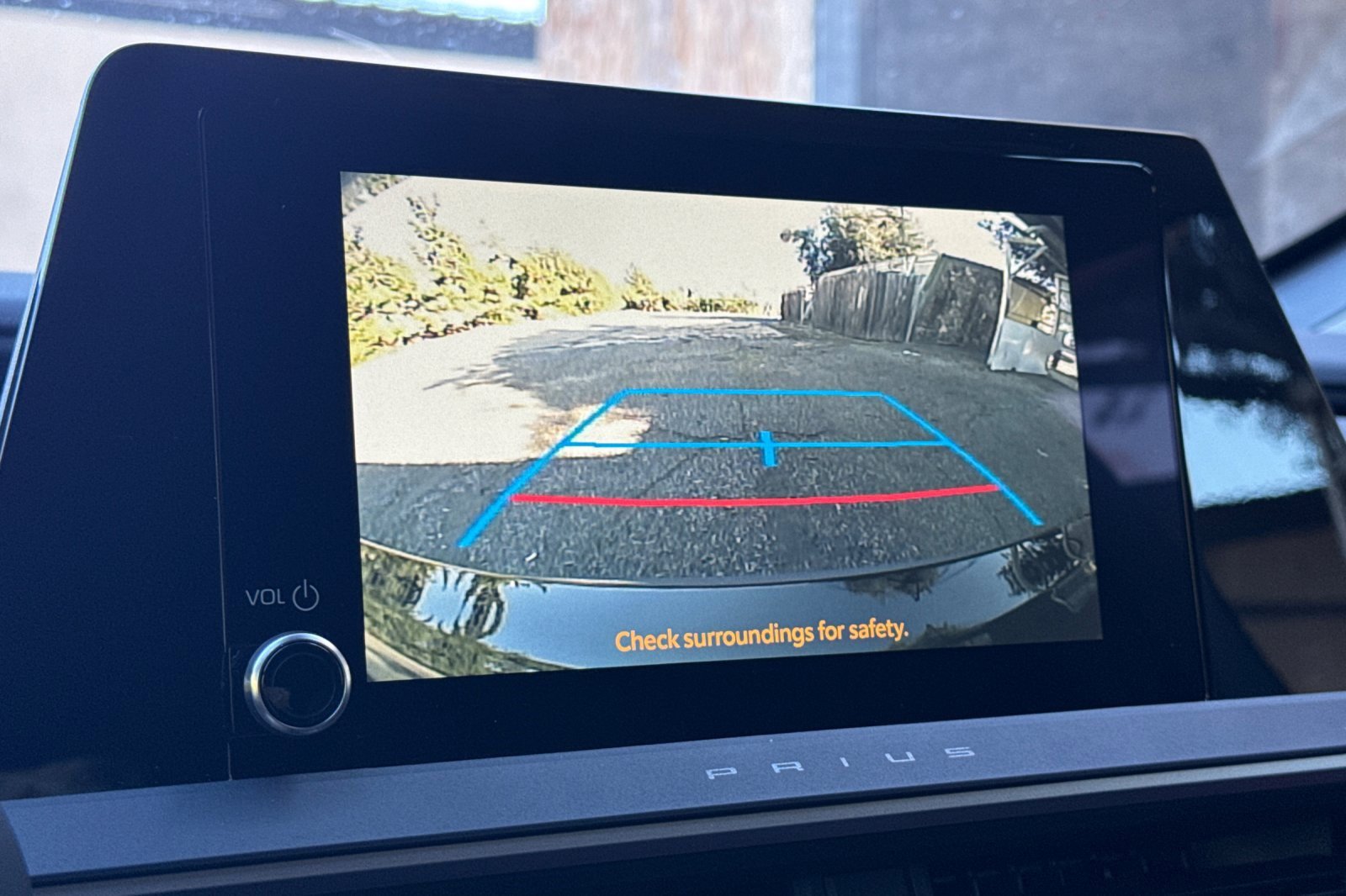 Certified 2025 Toyota Prius SE image 24