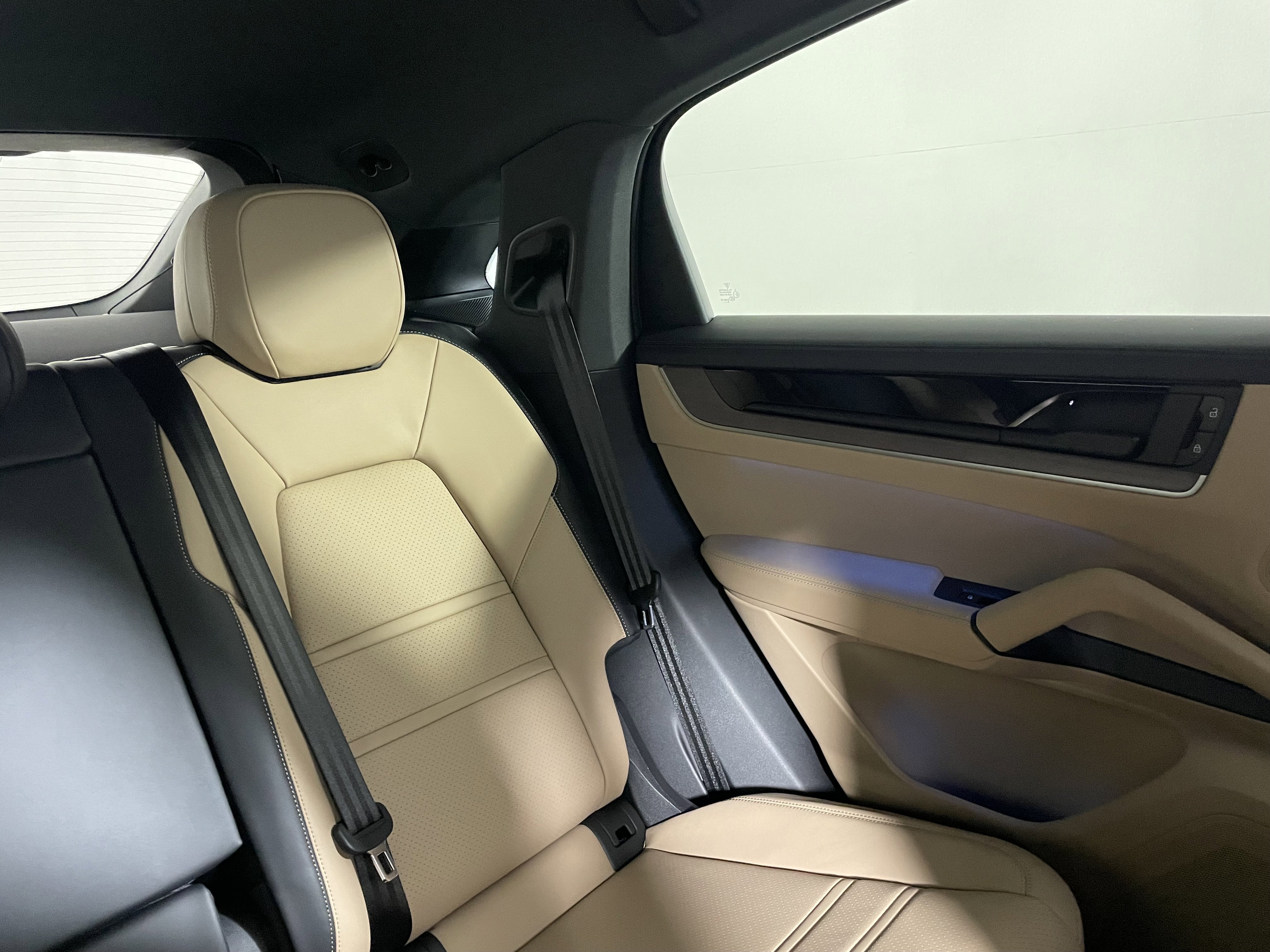 New 2026 Porsche Cayenne E-Hybrid image 17