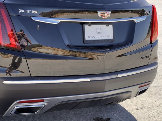 New 2025 Cadillac XT5 Premium Luxury FWD image 6