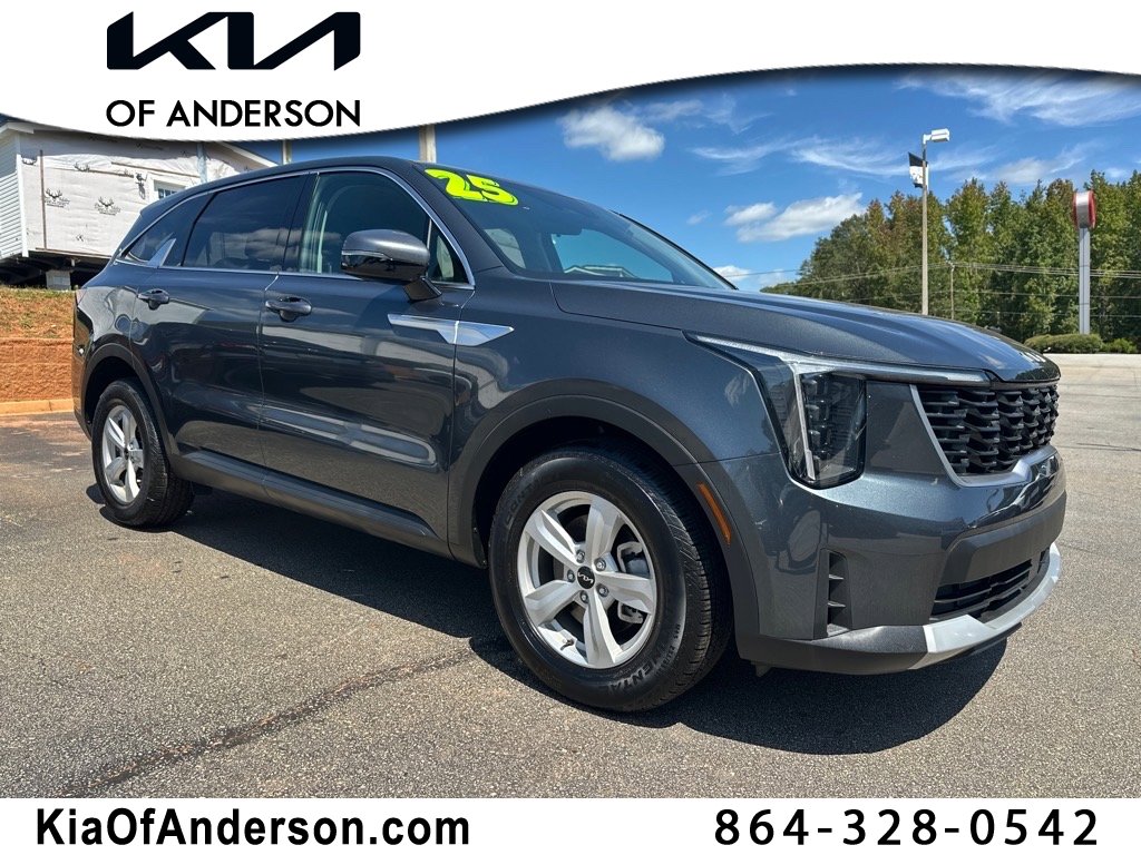 Used 2025 Kia Sorento LX