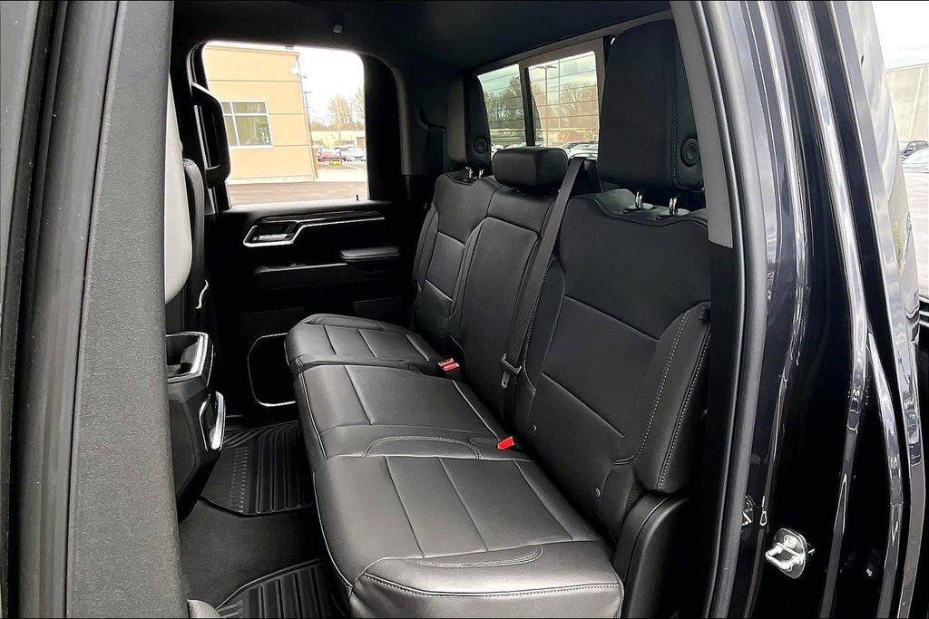 Used 2024 Chevrolet Silverado 2500 LTZ w/ LTZ Convenience Package image 23