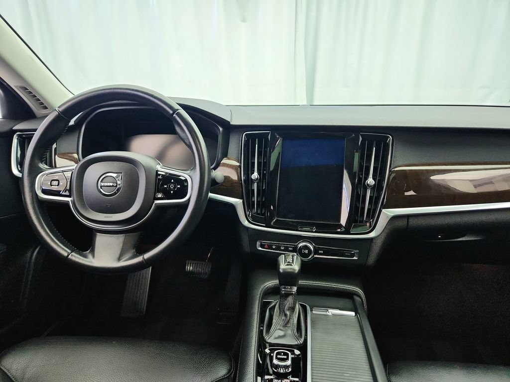 Used 2017 Volvo S90 T6 Momentum w/ Vision Package AWD/4WD image 25