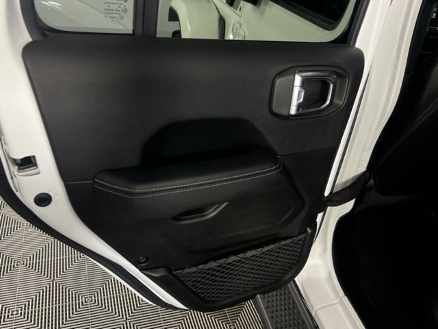 Used 2022 Jeep Wrangler Unlimited Sahara image 24