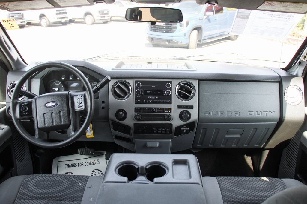 Used 2015 Ford F550 4x4 Crew Cab Super Duty image 25