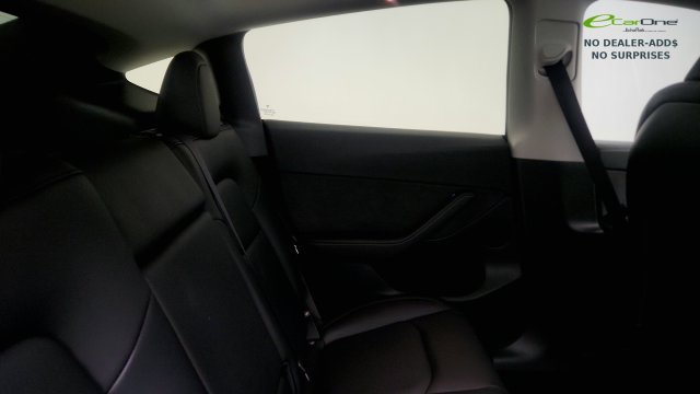 Used 2025 Tesla Model Y Long Range RWD image 38