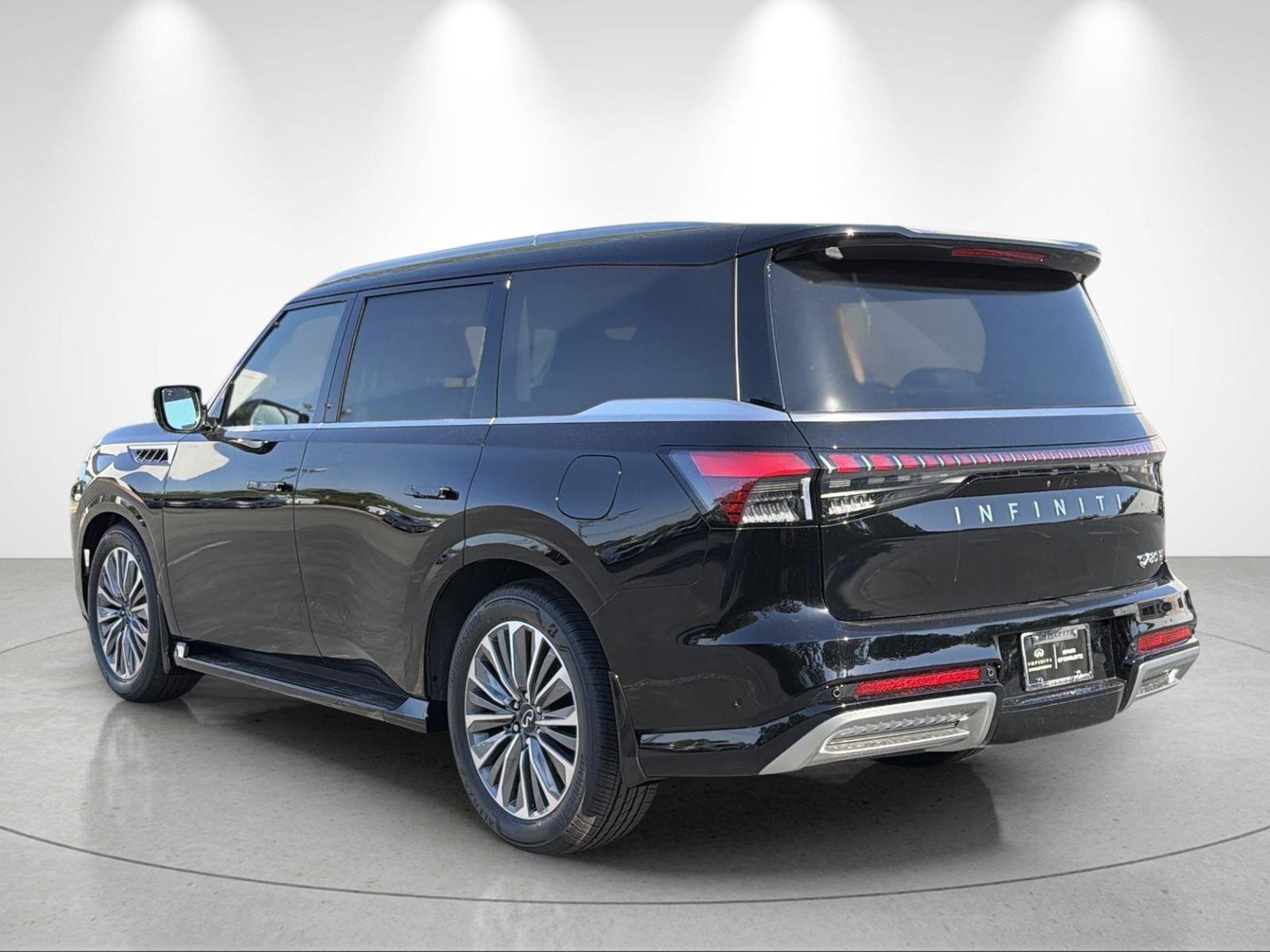 New 2026 INFINITI QX80 Luxe w/ Cargo Package AWD/4WD image 3