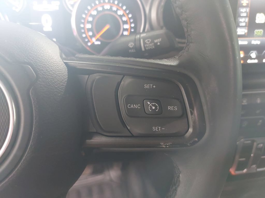 Used 2022 Jeep Gladiator Sport AWD/4WD image 17