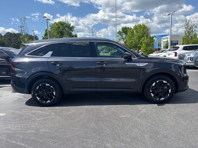 Certified 2025 Kia Sorento S w/ Panoramic Sunroof Package image 6
