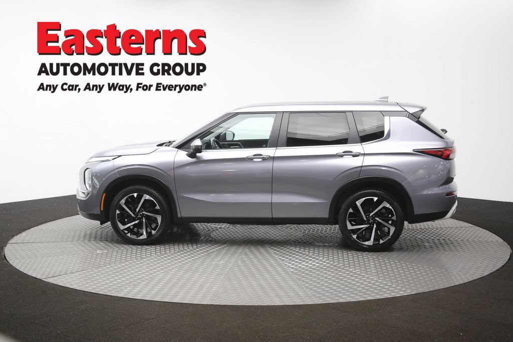 Used 2024 Mitsubishi Outlander SE FWD image 59