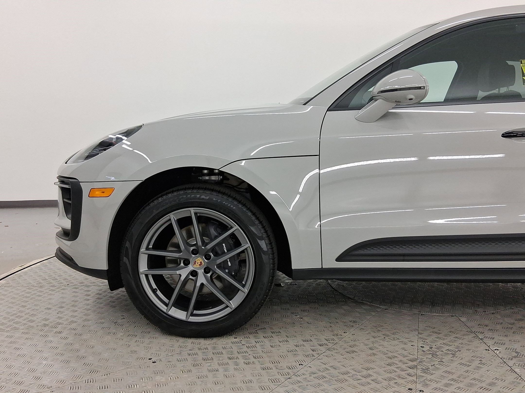 Used 2026 Porsche Macan image 21