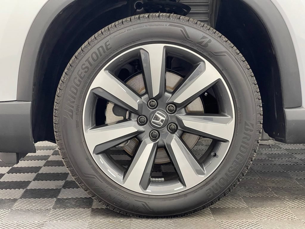 Used 2025 Honda Pilot Elite image 16