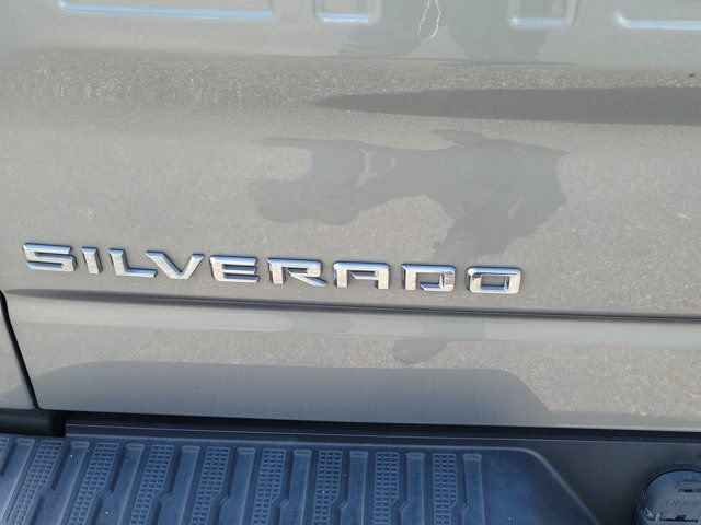 Used 2023 Chevrolet Silverado 1500 RST RWD image 8