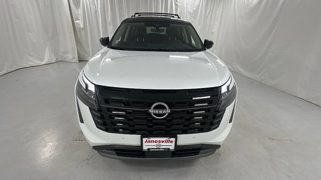 New 2026 Nissan Pathfinder Platinum image 8