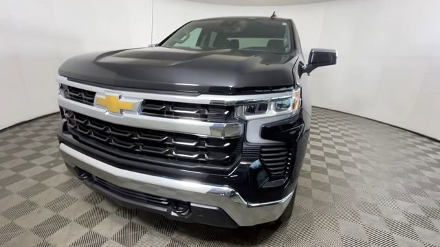 Used 2022 Chevrolet Silverado 1500 LT AWD/4WD image 13