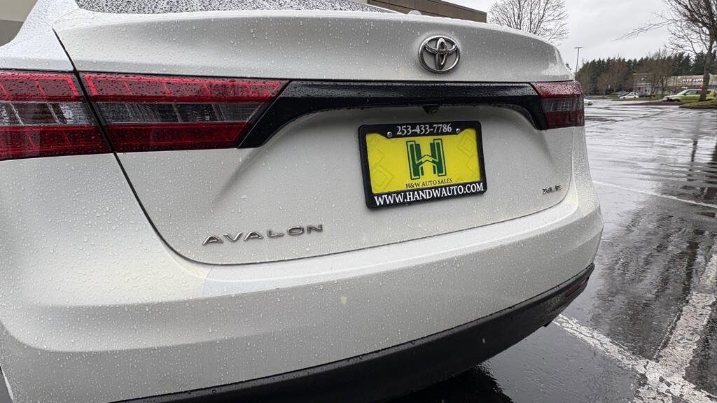 Used 2015 Toyota Avalon XLE Touring image 17