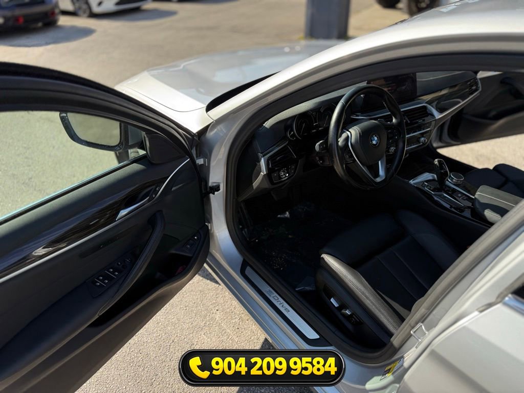 Used 2018 BMW 530e w/ Premium Package 2 RWD image 20