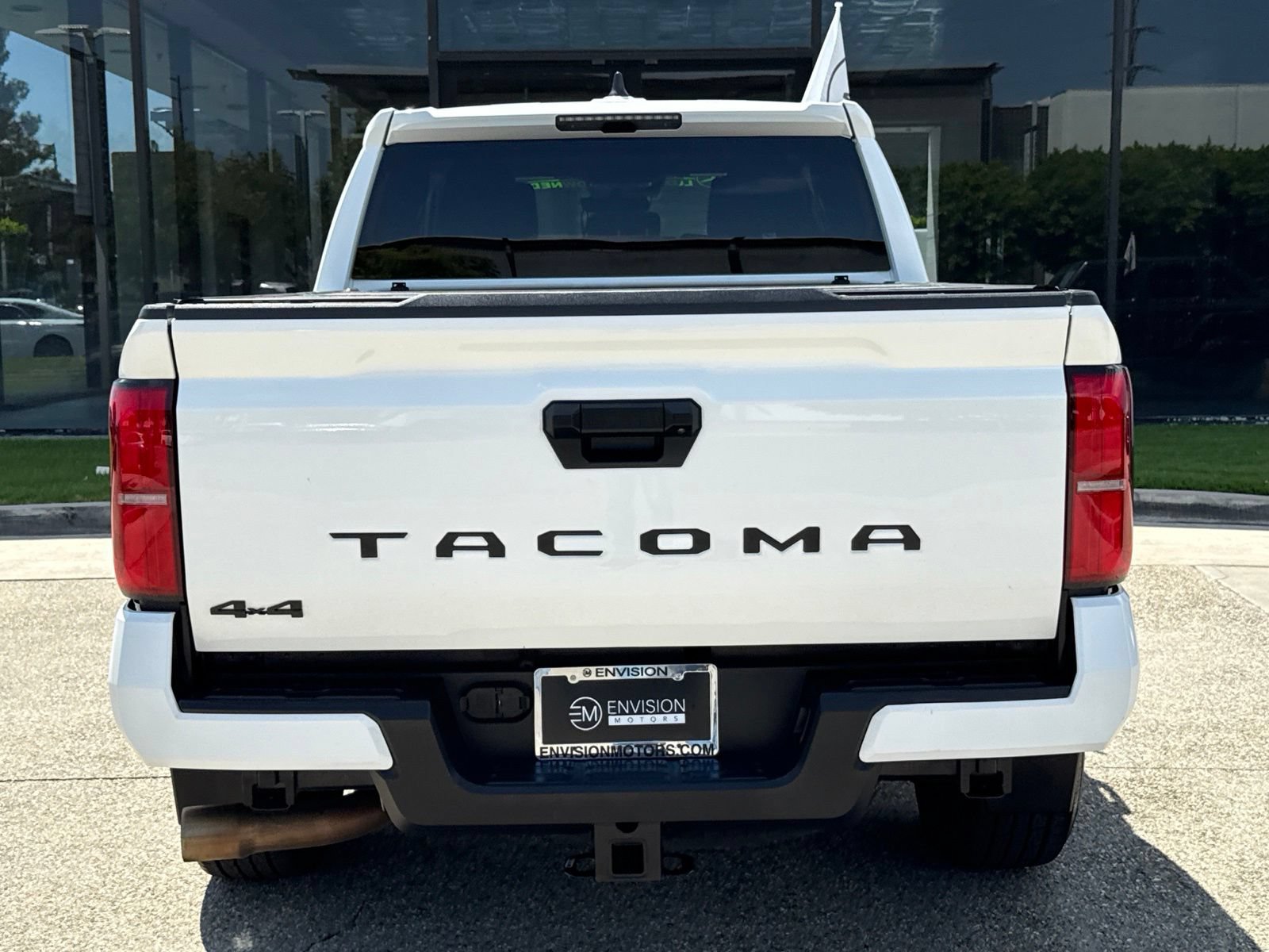 Used 2024 Toyota Tacoma TRD Sport AWD/4WD image 13