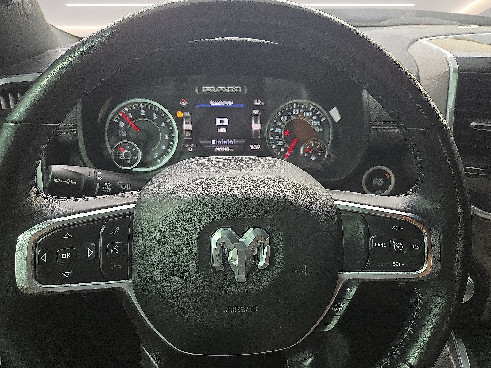 Used 2020 RAM 1500 Laramie AWD/4WD image 24