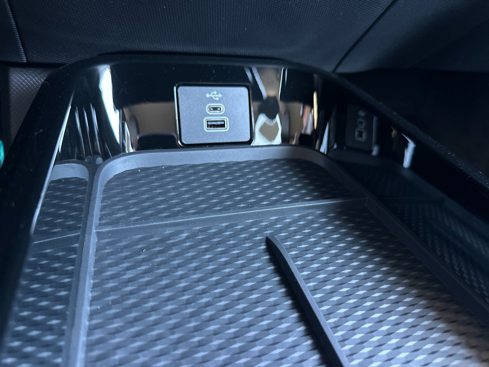 New 2026 Ford Mustang Mach-E Premium w/ Sport Appearance Package RWD image 27