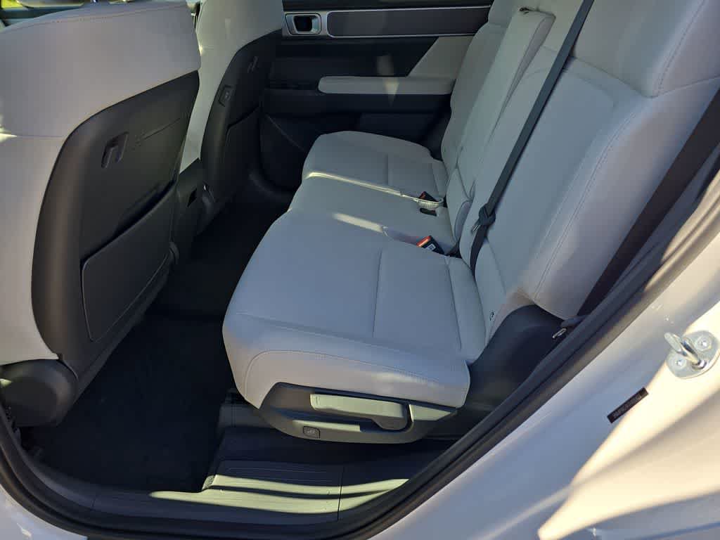 New 2026 Hyundai Santa Fe SE FWD image 20