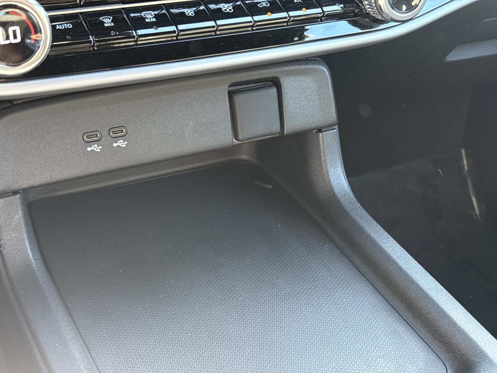 Used 2024 Honda Prologue EX image 26