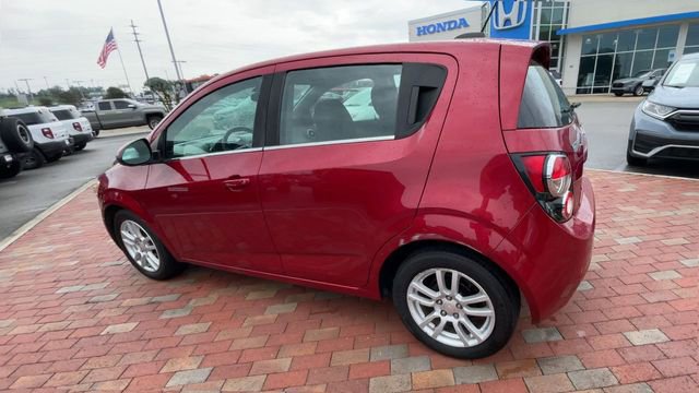Used 2016 Chevrolet Sonic LT w/ Fun and Sun Package FWD image 7