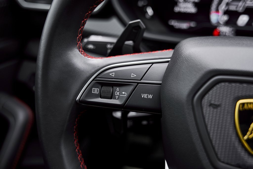 Used 2021 Lamborghini Urus image 57