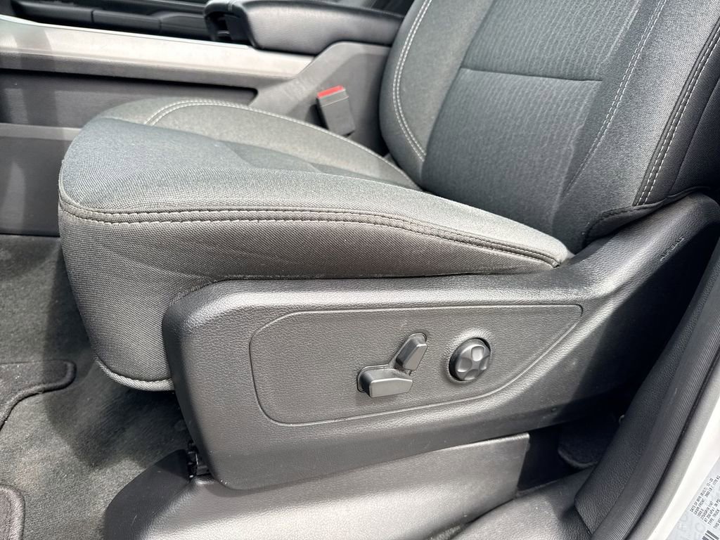 Used 2021 RAM 1500 Big Horn AWD/4WD image 12