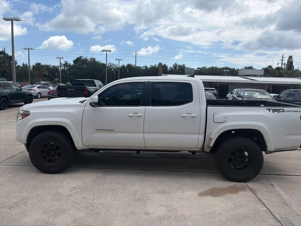 Used 2016 Toyota Tacoma TRD Sport w/ Towing Package RWD image 6