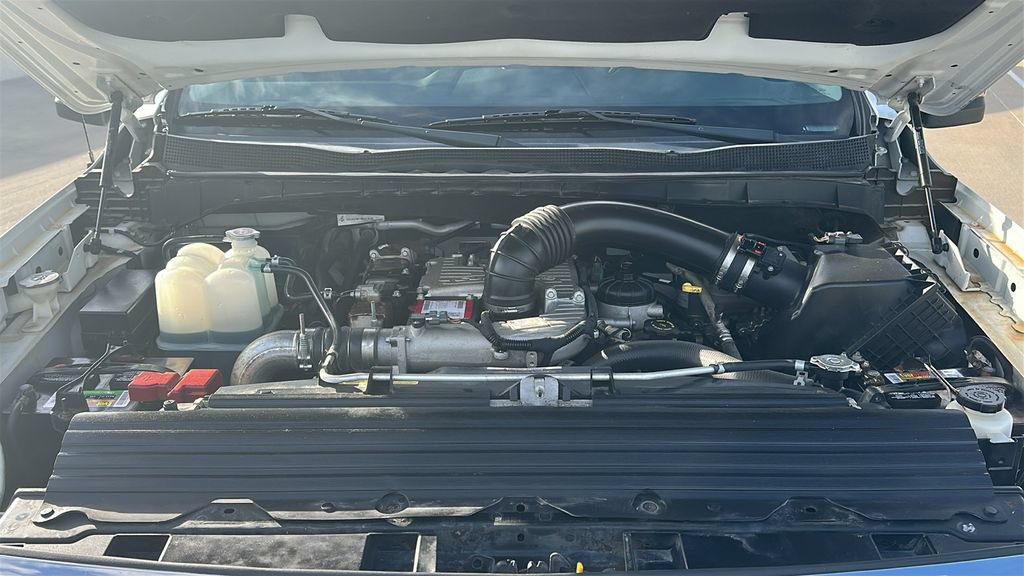 Used 2019 Nissan Titan Platinum Reserve w/ Platinum Utility Package AWD/4WD image 3