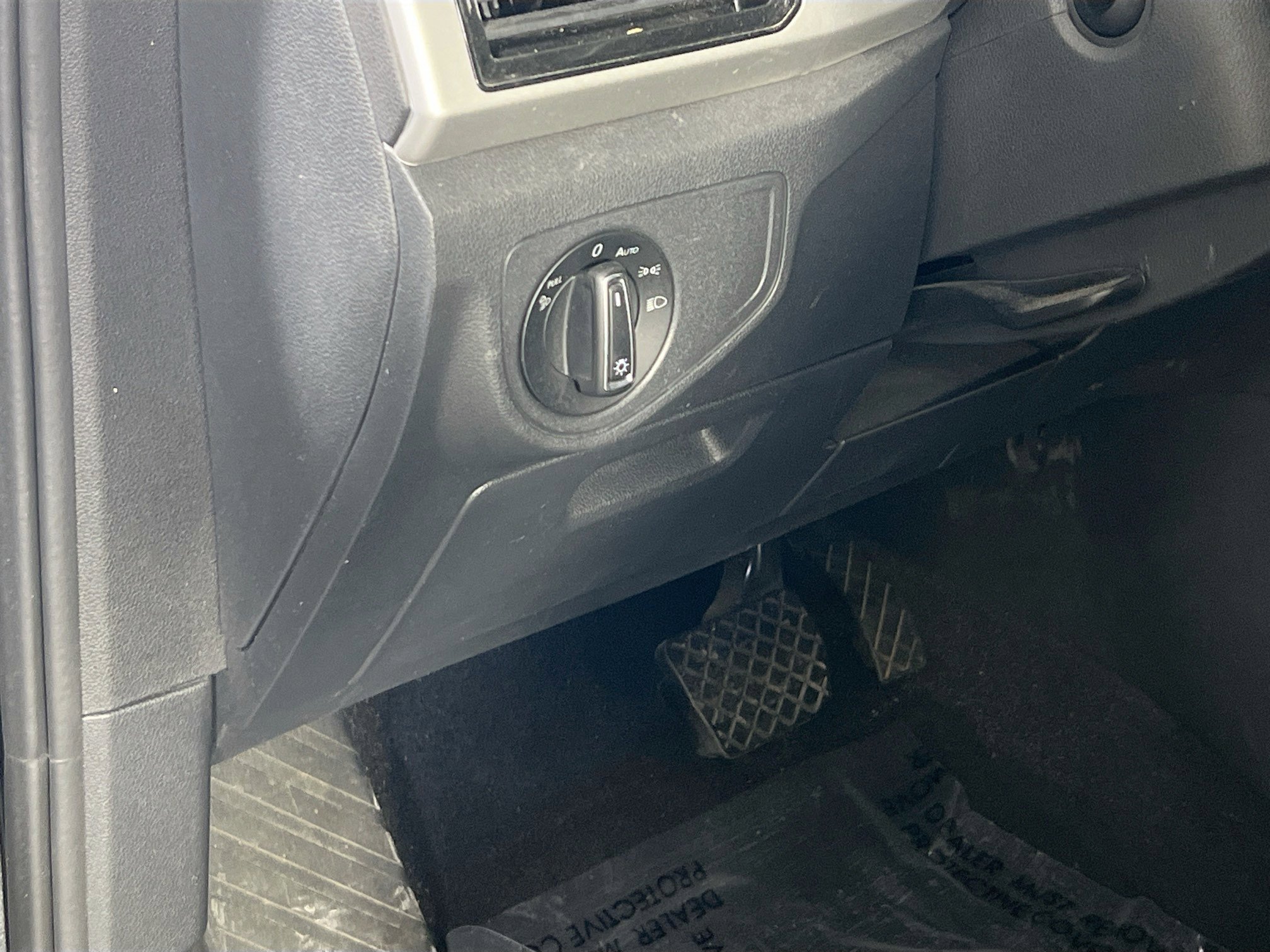 Used 2022 Volkswagen Atlas SE image 10