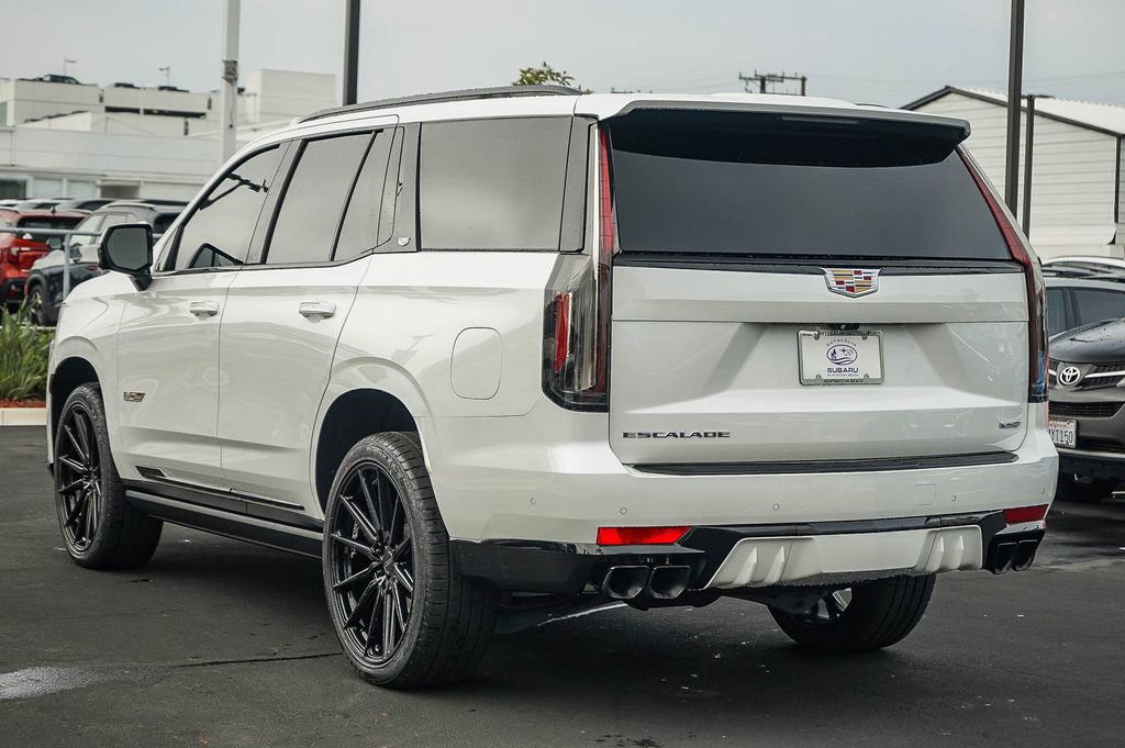 Used 2023 Cadillac Escalade V image 7