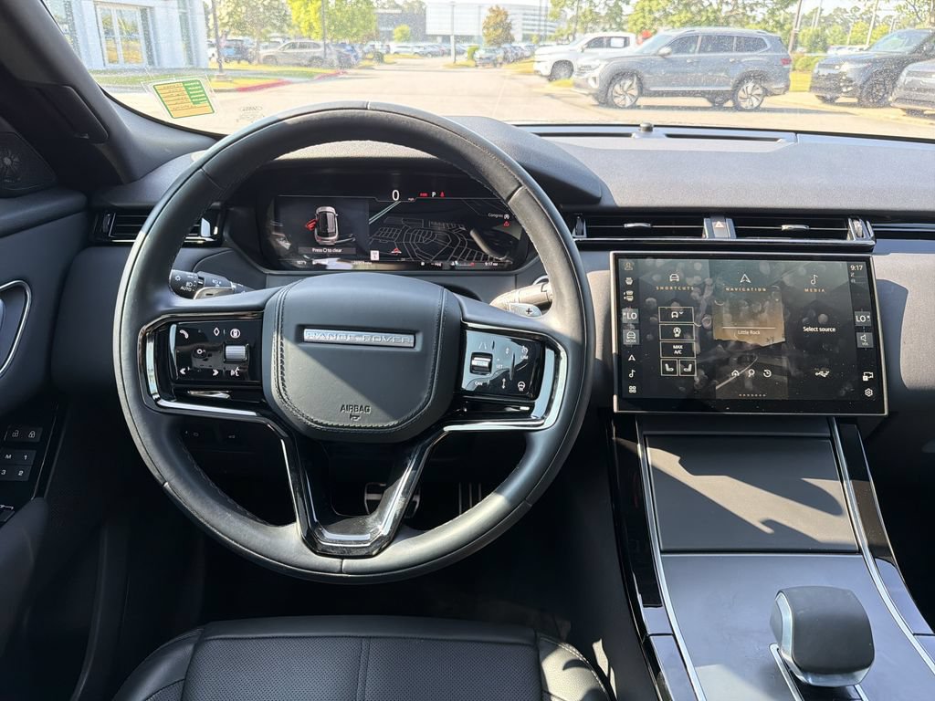Used 2025 Land Rover Range Rover Velar Dynamic SE AWD/4WD image 4