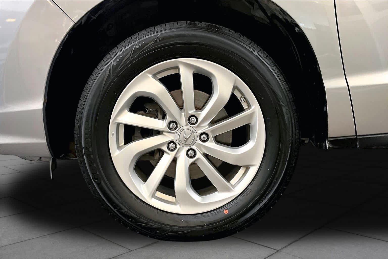 Used 2017 Acura RDX w/ Technology Package FWD image 10