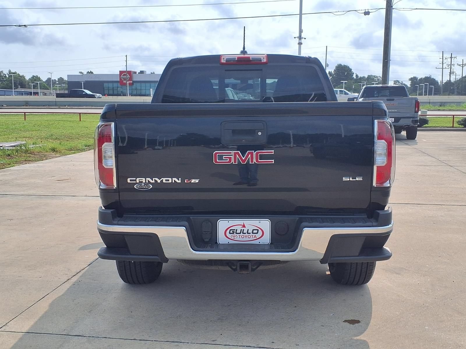 Used 2019 GMC Canyon SLE w/ Elevation Edition RWD image 7