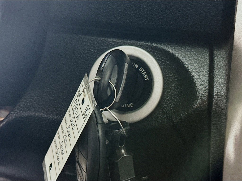 Used 2015 RAM 1500 Laramie image 28