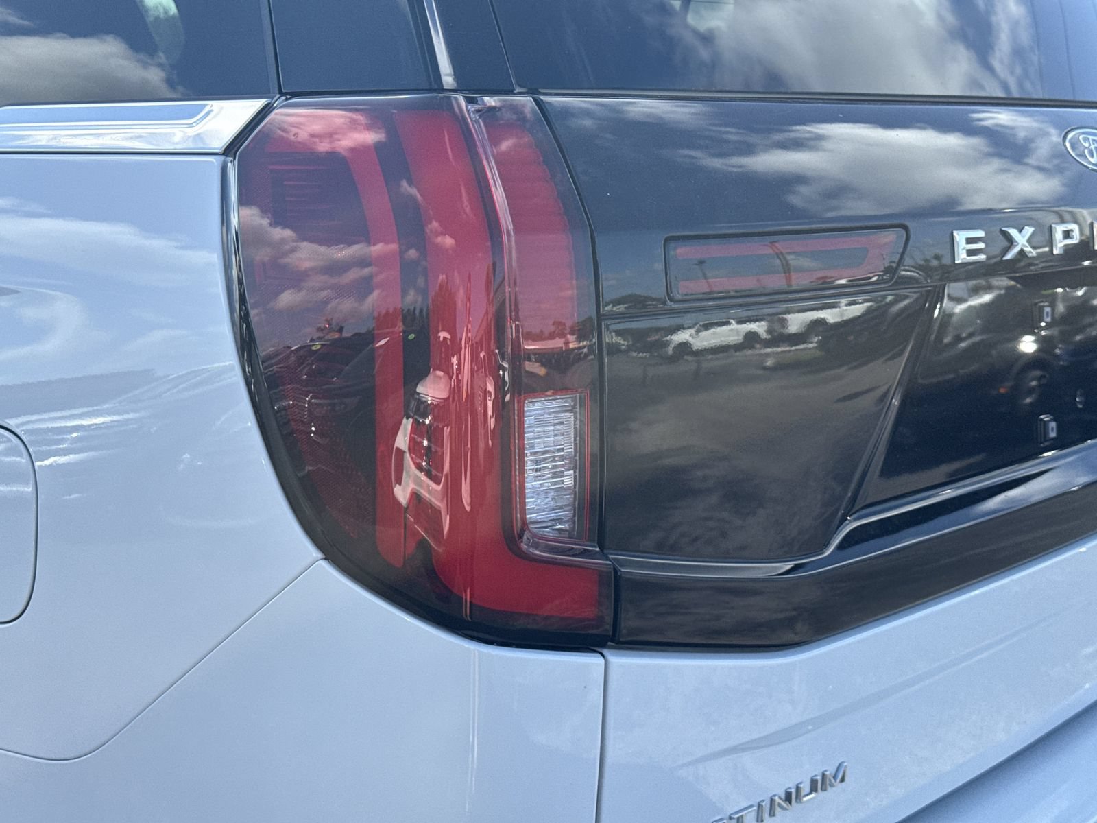 Certified 2025 Ford Expedition Platinum AWD/4WD image 13