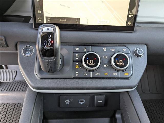 Used 2023 Land Rover Defender 130 X-Dynamic SE AWD/4WD image 12