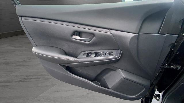 Used 2023 Nissan Sentra SV image 20