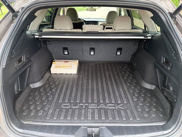 Used 2021 Subaru Outback Premium image 20